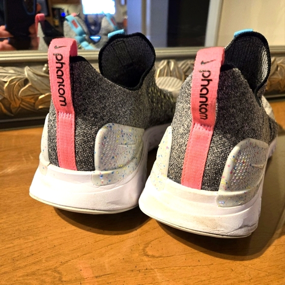 Nike ReAct walking/city shoes - Picture 12 of 14